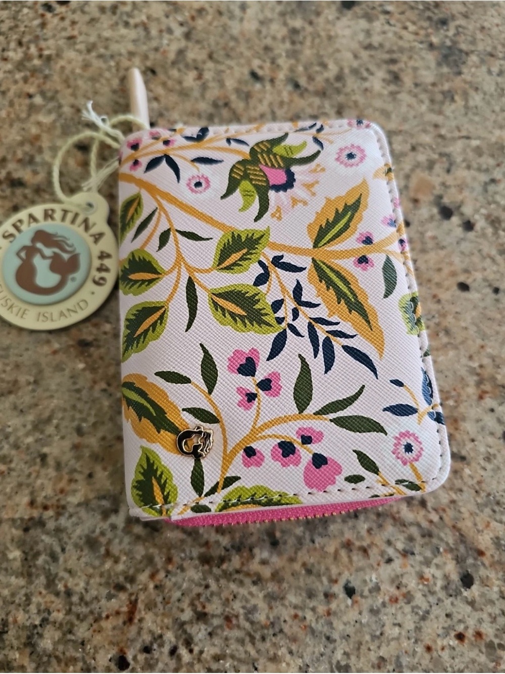 NWT Spartina 449 Floral Pink and Green Zip Wallet